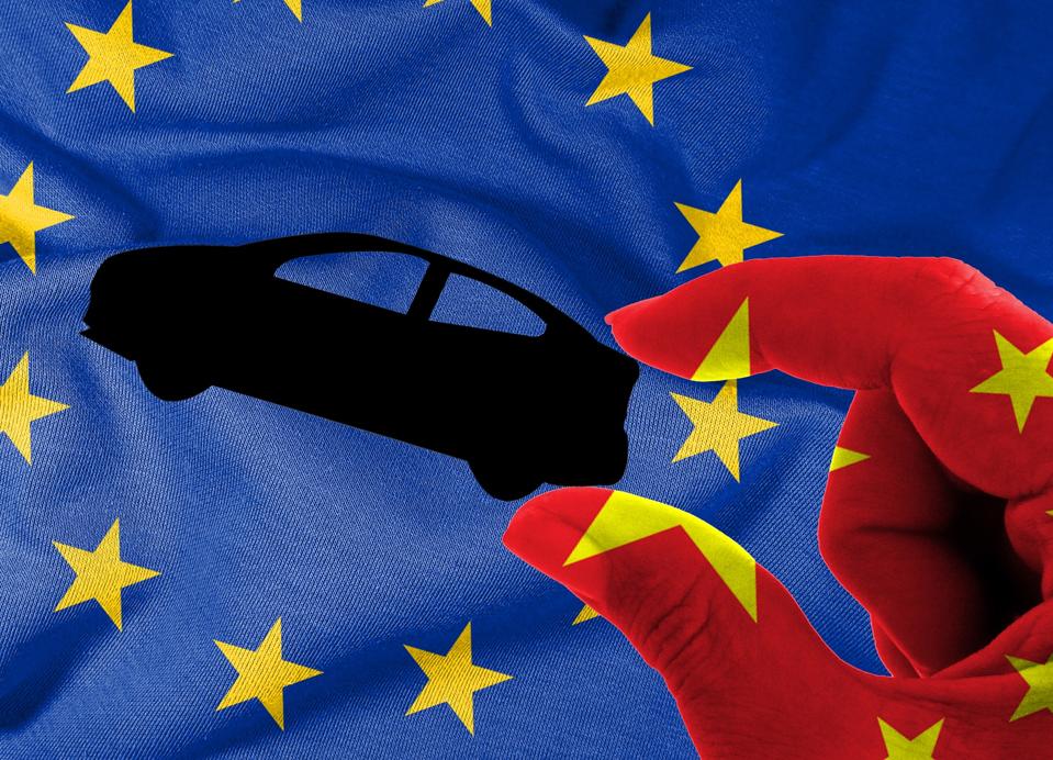 The Chinese flag and the European Union flag are both made of textures.